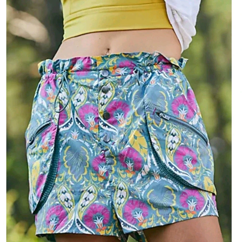 FP Movement Off The Grid Shorts Womens S Floral Gorpcore Parachute Utility‎